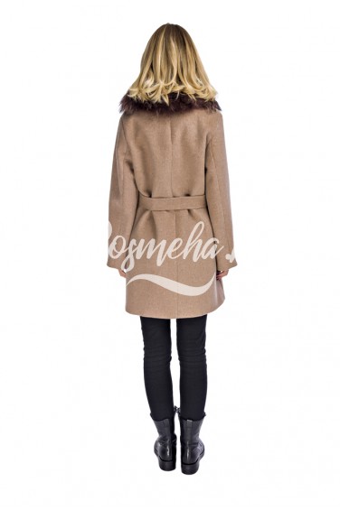 Молодежное пальто с мехом енота (45-908)